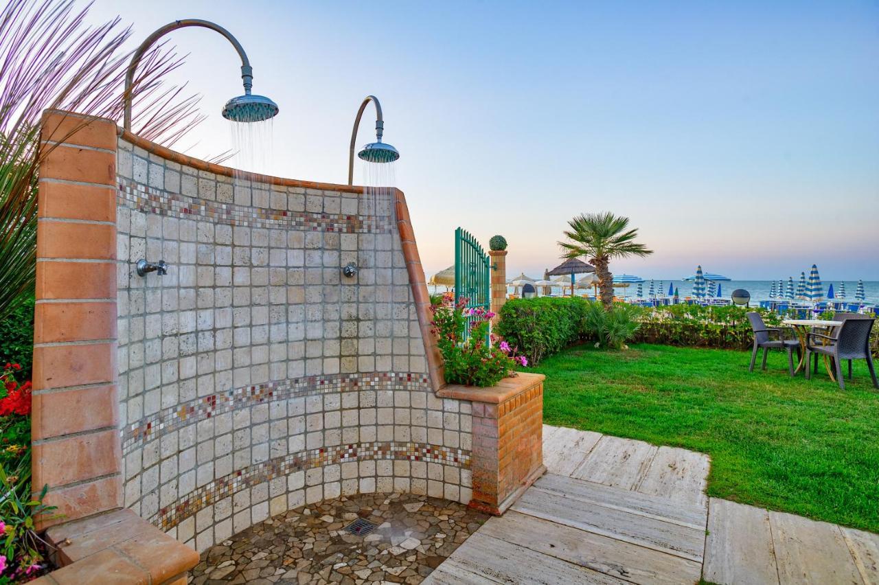 Hotel Miramare - Силви Марина Екстериор снимка