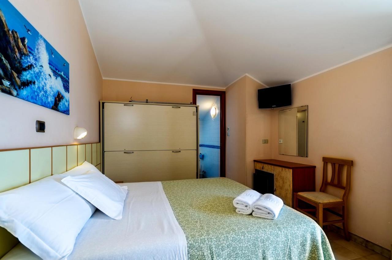 Hotel Miramare - Силви Марина Екстериор снимка